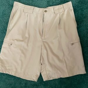 Izod xfg men’s shorts